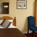 Avondale Guest house *